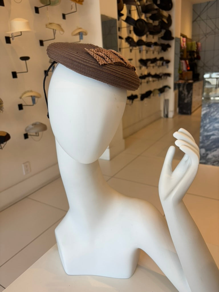 Brown Grosgrain & leather Bow Fastinator
