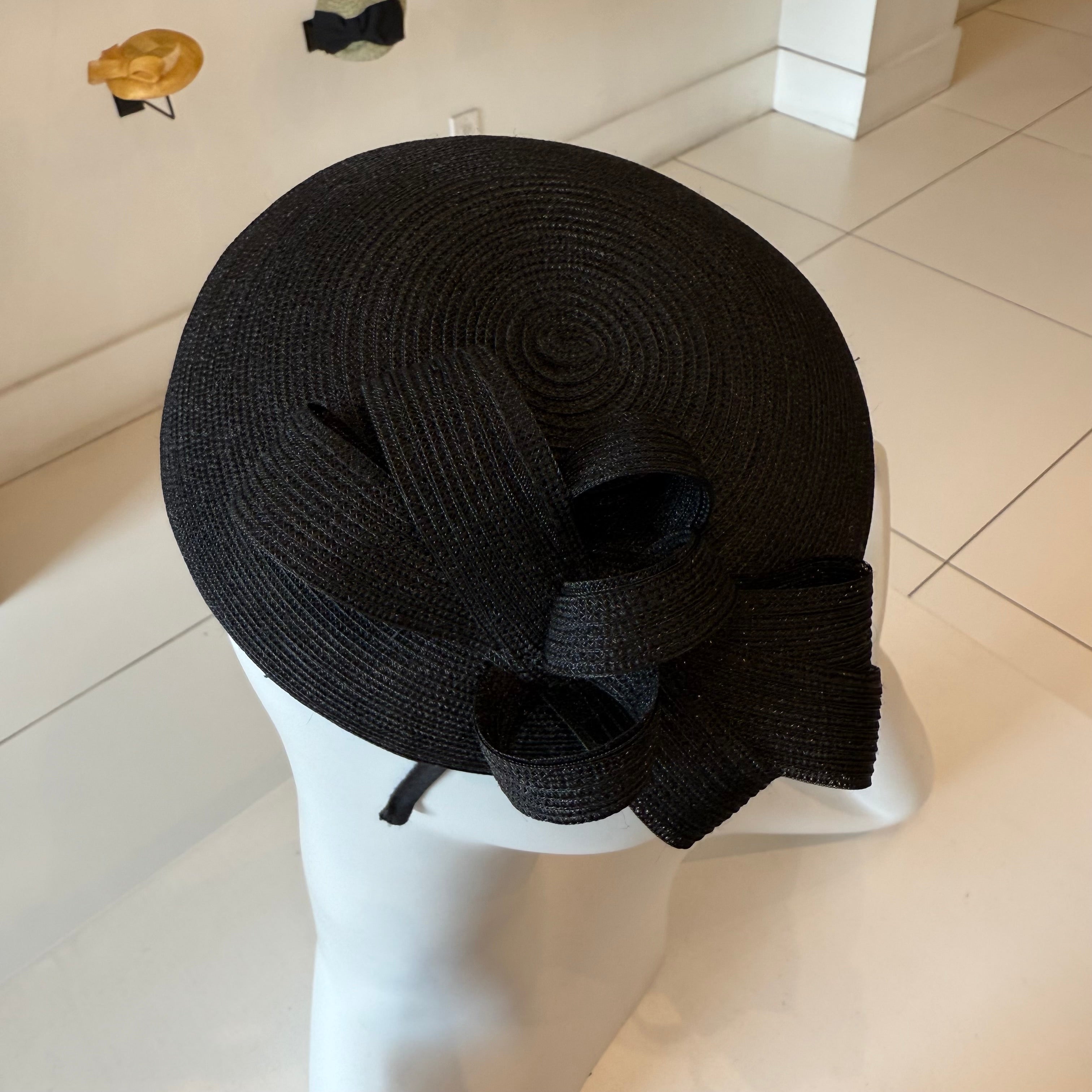Black Horsehair/Silk Fascinator with Bow Trim