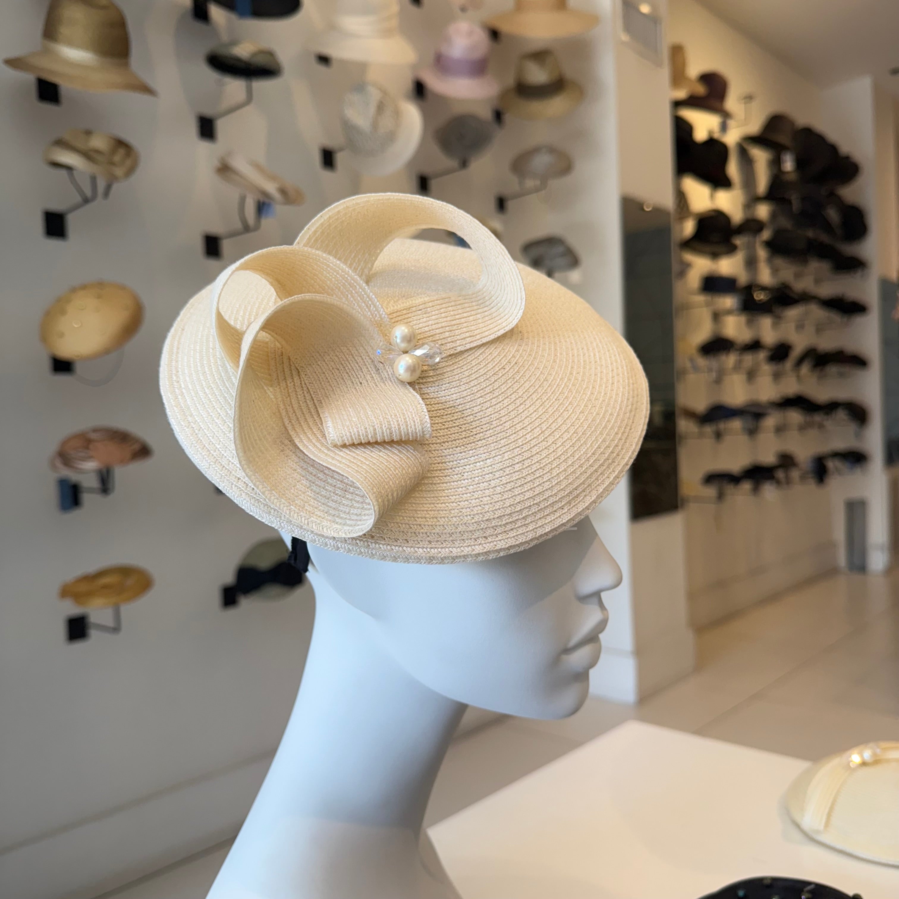 Large Disc Fascinator with Bow